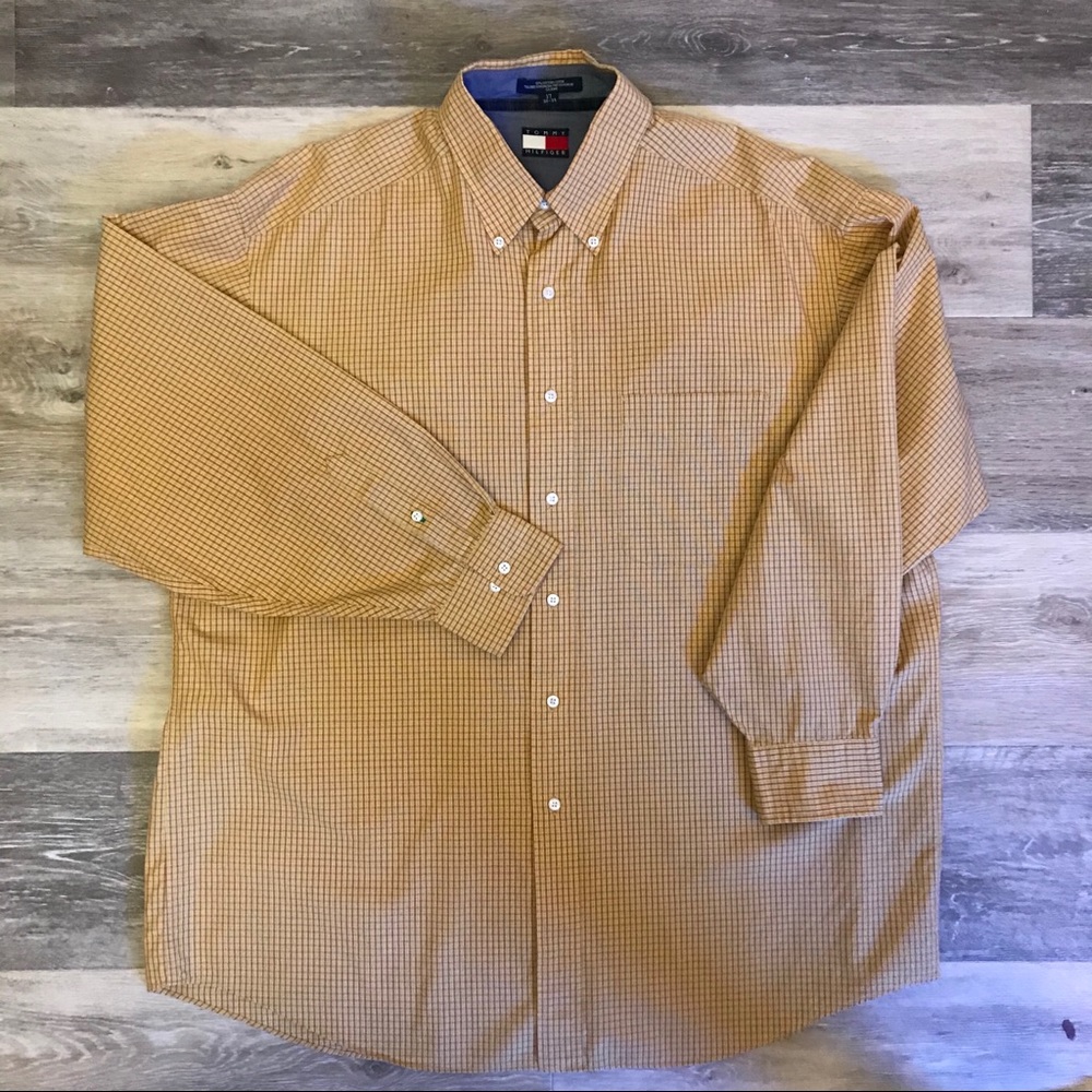 ⭐️3 for $25⭐️ Tommy Hilfiger button down shirt - Picture 1 of 2